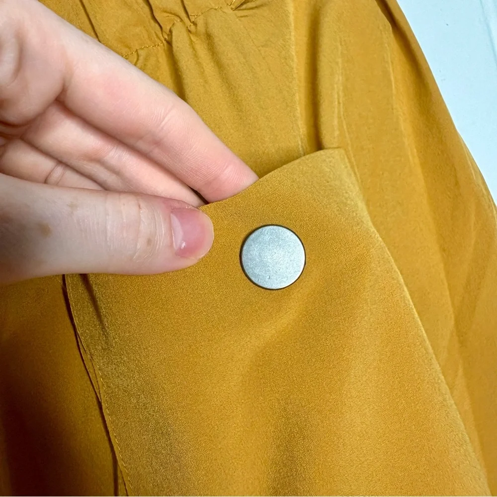 Athleta Skyline Short II Yellow Gold Athletic Athleisure Running Women’s Size 8 - Picture 5 of 8